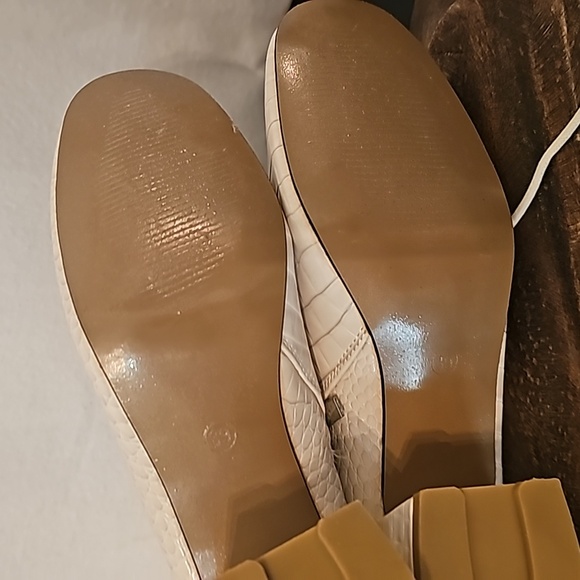 Faux Gator Ankle Boots - Picture 4 of 4